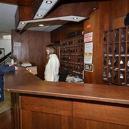 Hotel Agro 2*