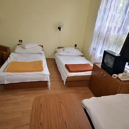 Hotel Agro 2*